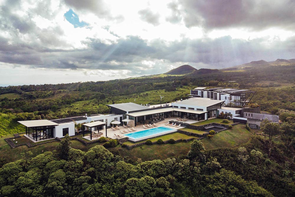 Flexible Land Day Stays in the Galapagos